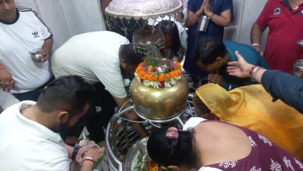 Performed Jalabhishek on the first Monday of Sawan