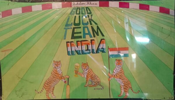 100% disabled in his hands and feet, Created 4,000 captivating paintings with his mouth, Salute to the spirit of this miraculous artist.