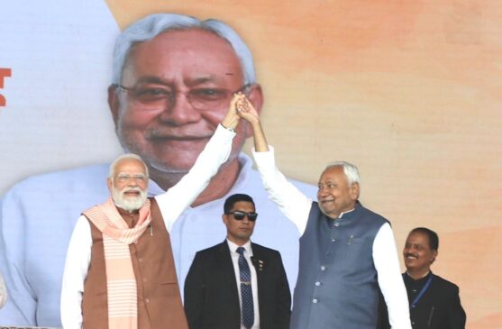Nitish took oath as the Chief Minister of Bihar for a record 10th time, Along with Nitish Kumar 26 ministers also took oath.