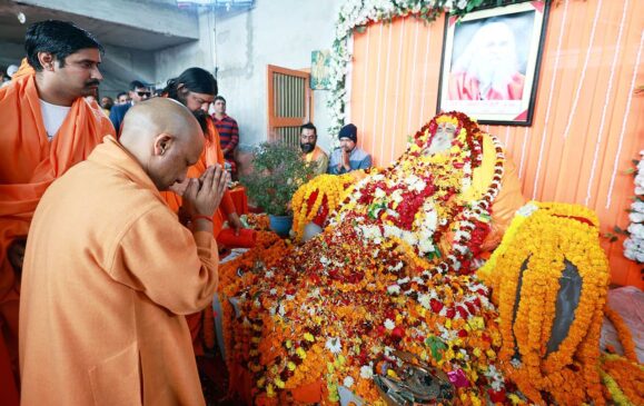 CM Yogi in Ayodhya