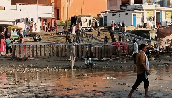 In the Shakambhari Devi area, a sudden surge of water from the mountains, Brought the deaths of two female devotees, Several tractor trolleys and cars were swept away.