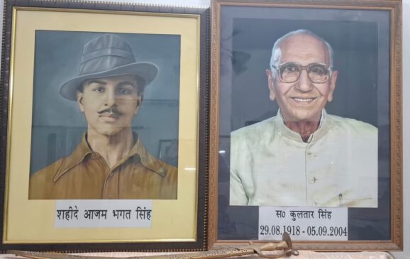 saharanpur independence day news,
Nephew Kiranjit Singh Sandhu,
central assembly bomb,
Kashmiri Gate Delhi Photographer,
Bhagat Singh Hat Photo Story,