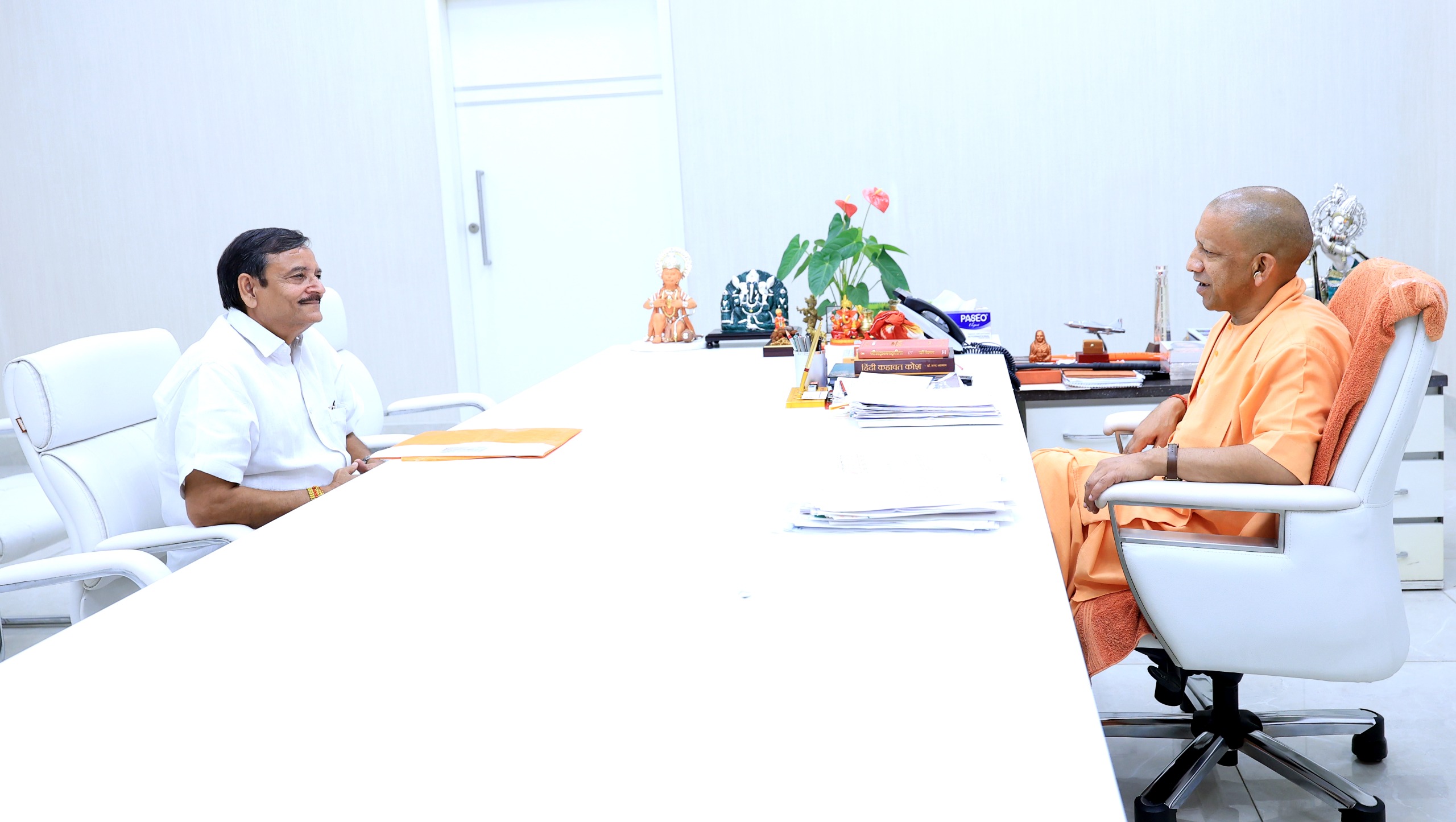 Positive discussion of employee officials with Yogi Adityanath