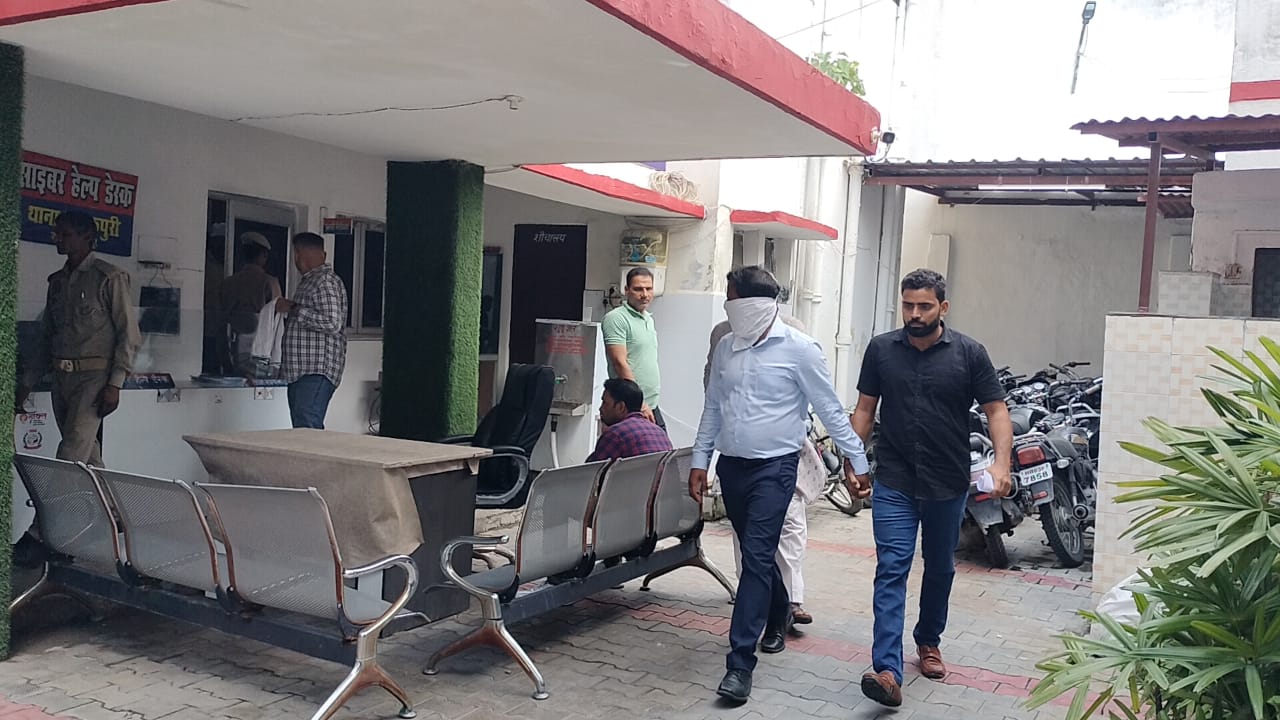 Excise inspector arrested red handed while taking bribe