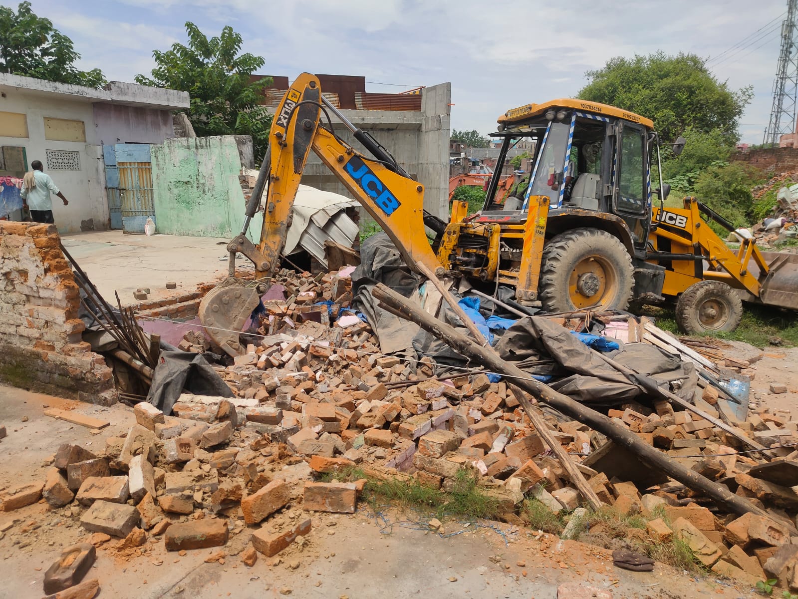Baba's bulldozer ran on mosque and madrasa in Saharanpur