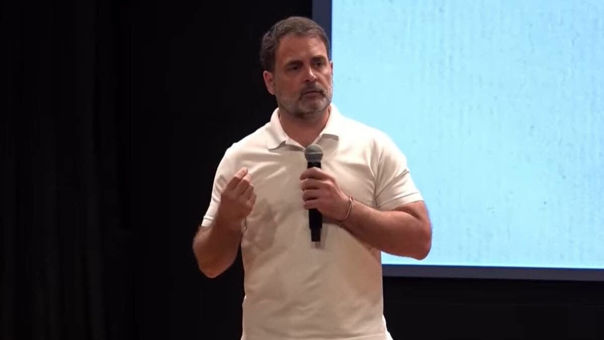 Election Commission in connivance with BJP destroying democracy, Rahul Gandhi alleges massive 'vote theft'