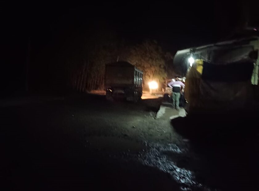 Police is extorting money to facilitate illegal mining, video of police in connivance with mining mafia comes to light