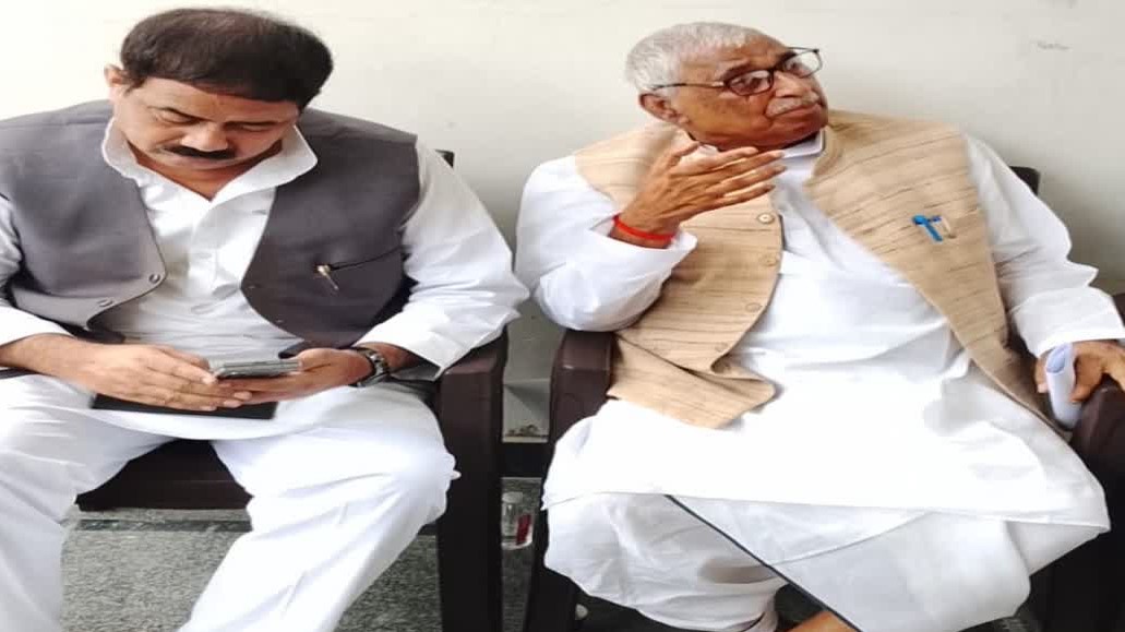 Opposition leader Mata Prasad Pandey and MP Neeraj Maurya are under house arrest, Police deployed outside the homes of several leaders.