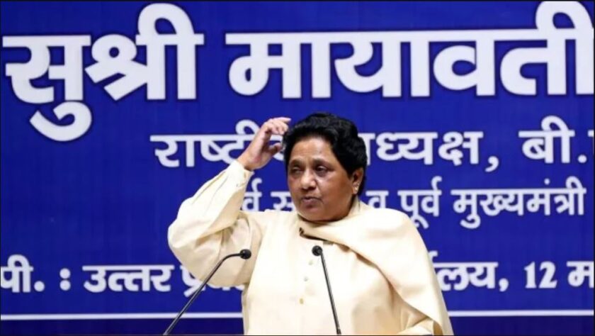 Why is Mayawati's elephant unable to stand up?, Why is the elephant sitting quietly, Indicated "deadlock rather than confrontation".