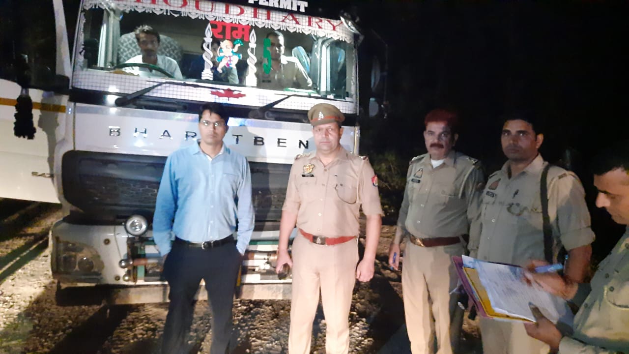 Seven dumpers carrying illegal mining material were seized