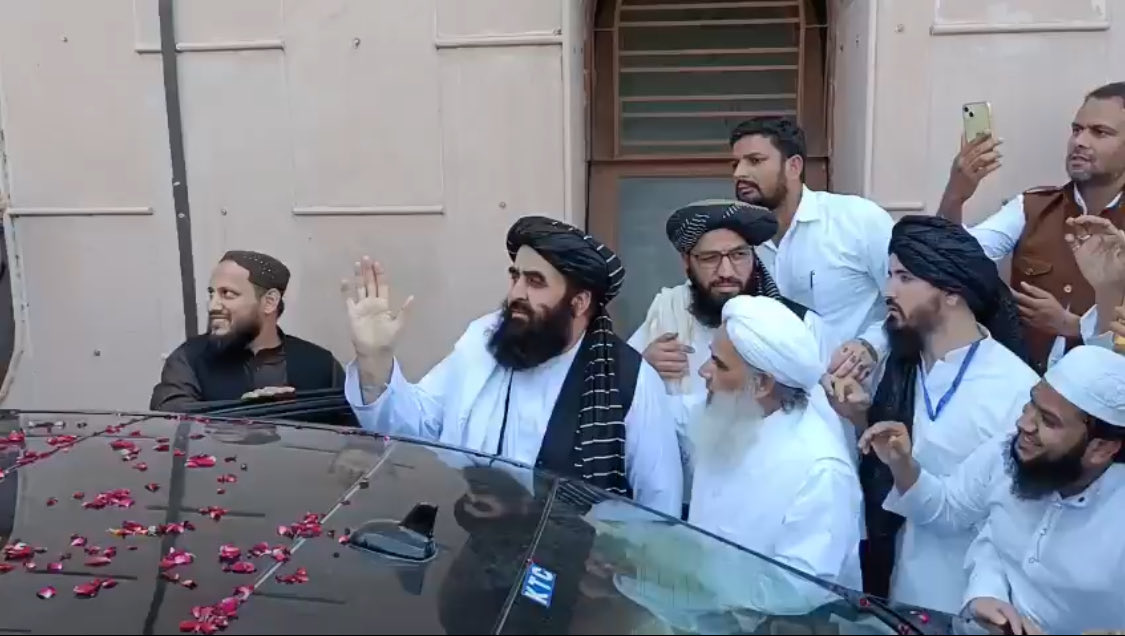 Afghan Foreign Minister welcomed at Darul Uloom Deoband