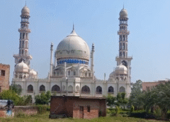 दारुल उलूम ने स्टूडेंट्स के मल्टीमीडिया मोबाइल फोन इस्तेमाल करने पर बैन लगाया