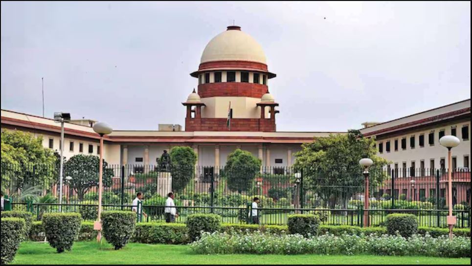 Supreme Court issues major order, If a death occurs due to a dog bite, The state government will be held responsible and will have to pay compensation.