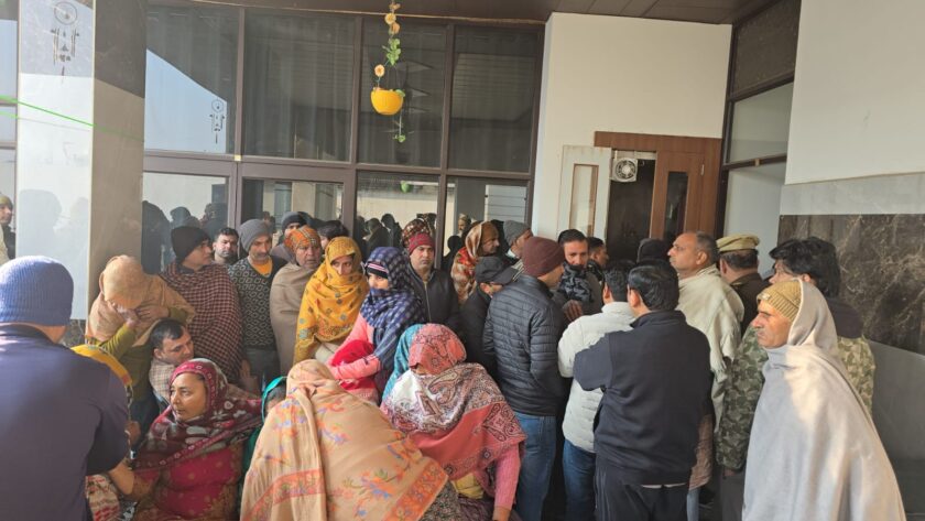 Saharanpur is shaken by the death of the entire family, Police are baffled by the murder-suicide mystery