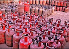 घरेलू गैस सिलेंडर को लेकर सरकार ने लिया बड़ा फैसला, अब 21 दिन के बजाए 25 दिन में ले पाएंगे अगला सिलेंडर 