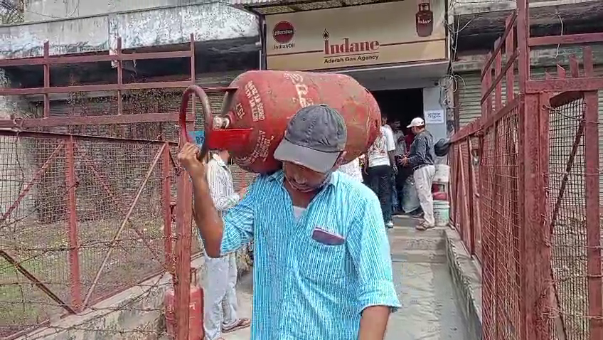 Rumors of gas shortages spread in Saharanpur