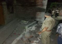 लखनऊ में मुहर्रम जुलूस के दौरान बड़ा हादसा: मकान का छज्जा गिरने से 2 बच्चों की मौत, 5 गंभीर घायल ट्रॉमा सेंटर रेफर