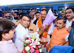 झांसी में डिप्टी सीएम केशव मौर्य का अखिलेश यादव पर हमला, बोले- अयोध्या पर बयानबाजी से बाज आएं