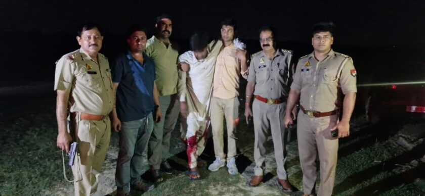 पुलिस मुठभेड़ में शातिर गौकश घायल, अवैध तमंचा और गौकशी के उपकरण बरामद