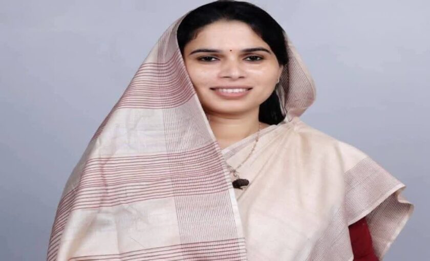 Kaushambi Chail MLA Pooja Pal, MLA Pooja Pal Cyber ​​Fraud Case, Cyber ​​Fraud FIR Registered Pooja Pal, Chayal MLA Pooja Pal Police Case, Prayagraj Latest News Updates,