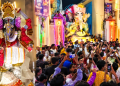 संभल में 25 फीट ऊंचे मयूर गणेश की भव्य झांकी, मुस्लिम समाज ने चढ़ाया 2 कुंतल लड्डुओं का भोग